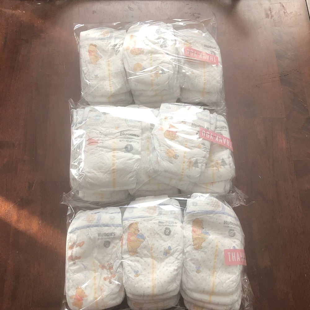 🎃 Huggies Little Snugglers Diapers Size 1 & 2